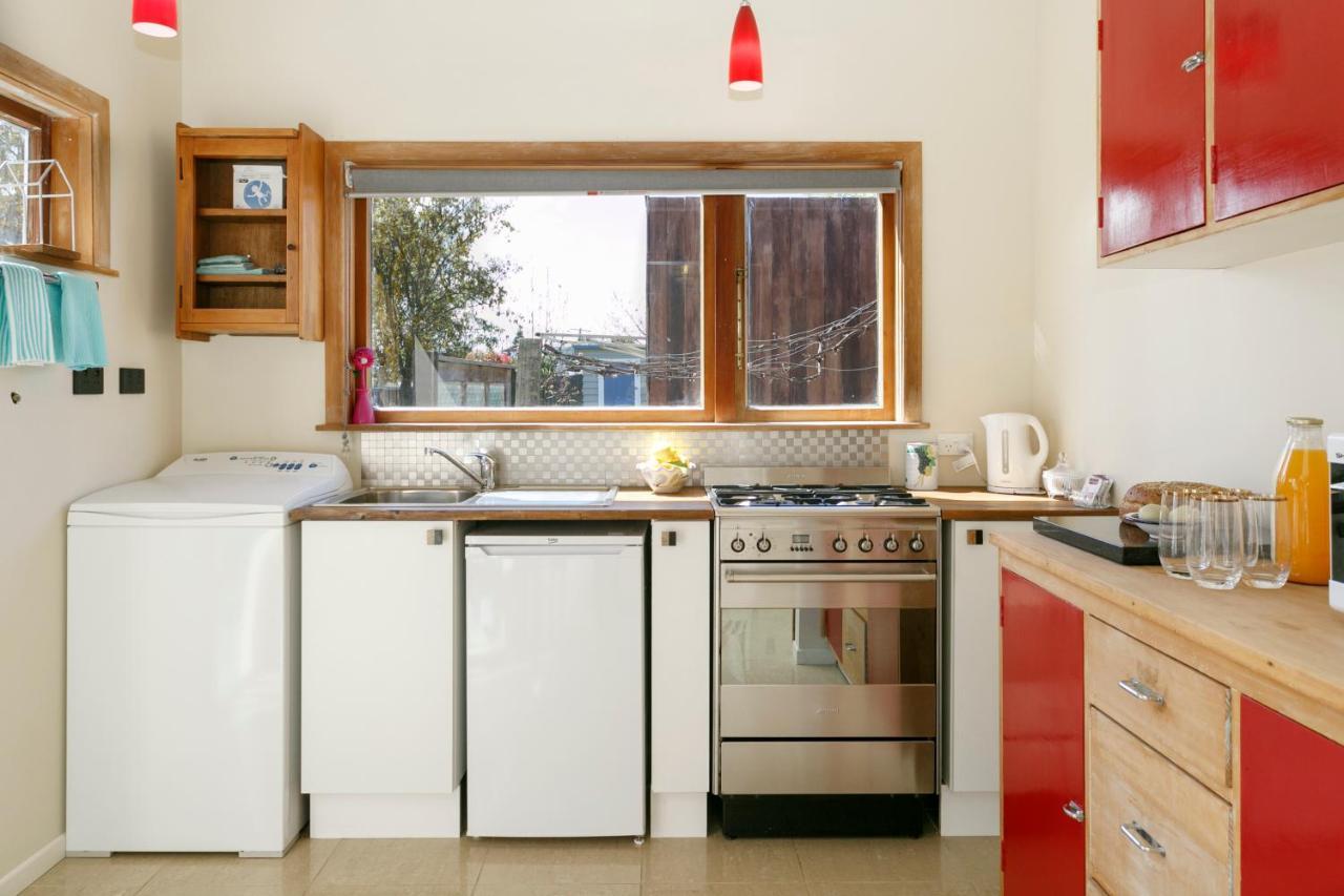 Studio Cottage - Walk To The Lake & Town Lac Lac Taupo Extérieur photo